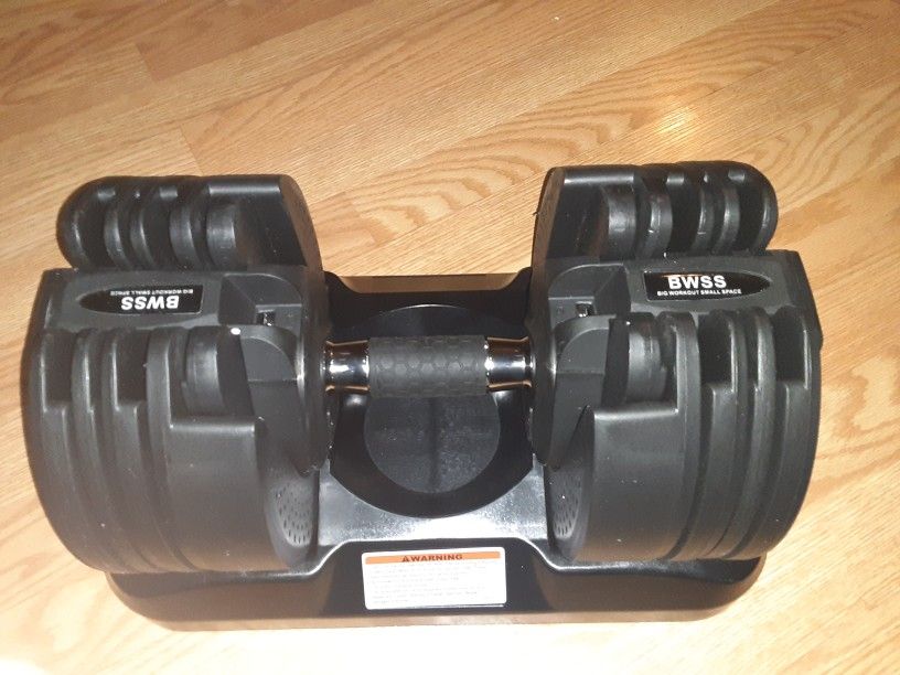 BWSS  45 POUNDS  WHIT BASE  ADJUSTABLE DUMBBELLS  THIS IS ONLY ONE  