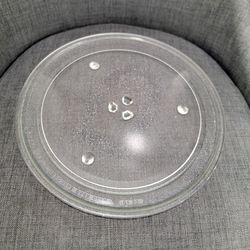 Glass Microwave Turntable Plate. High-Temperature-Resistant Tempered Glass. Size: 12.8" (32.5 cm).