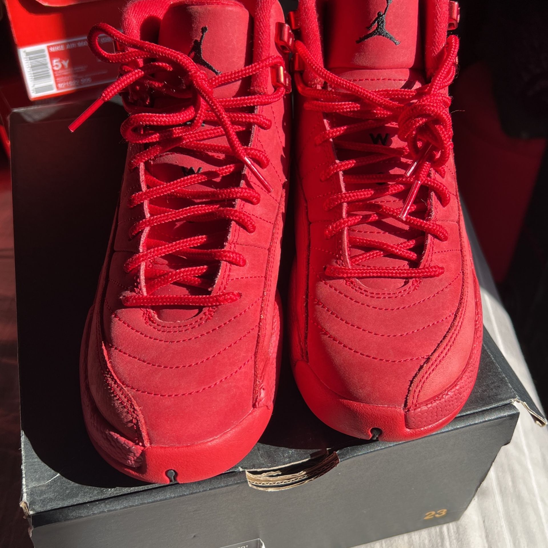 Retro Jordan 12 Red Big Kid Size 5