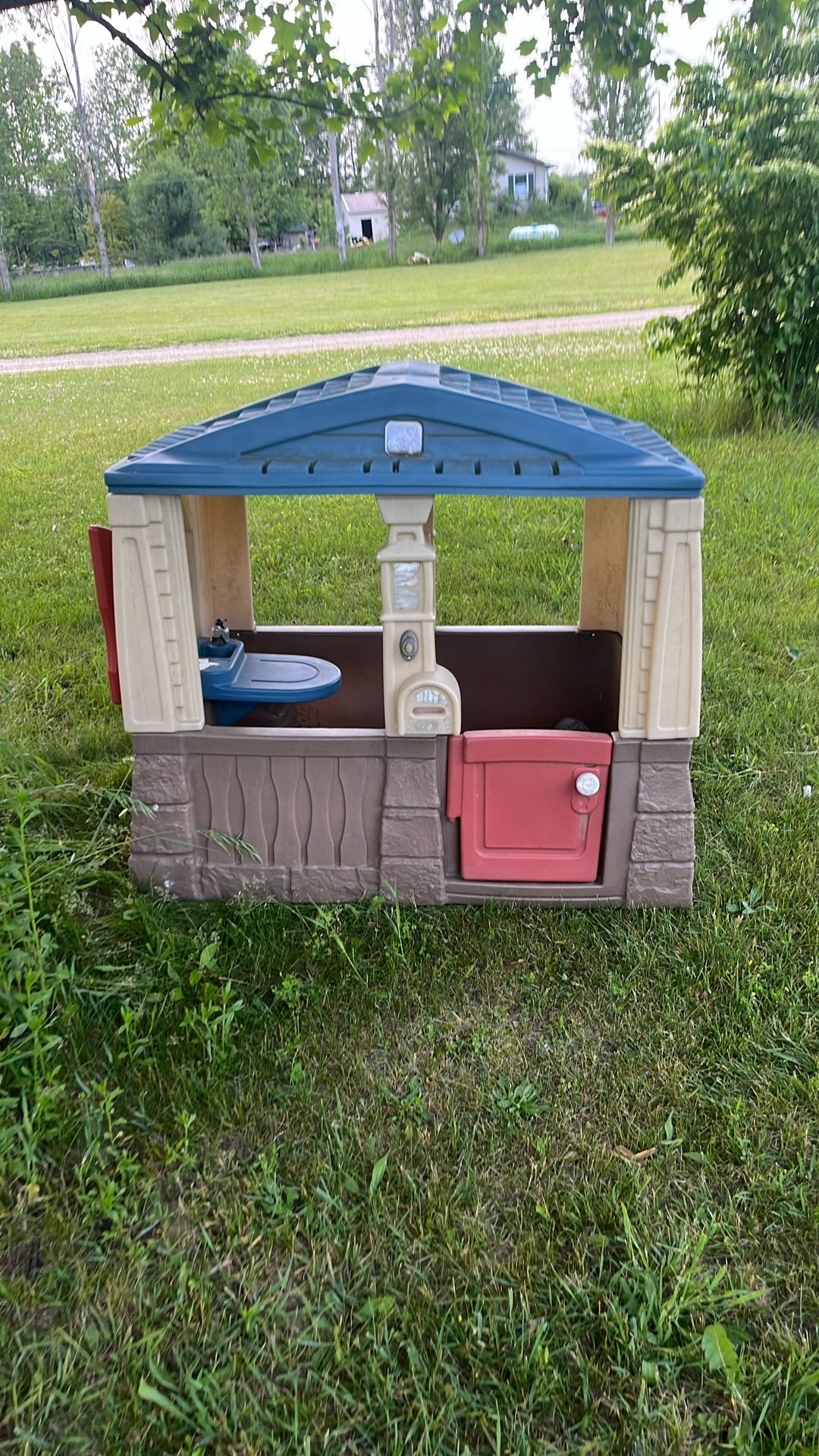 Tots Cabin