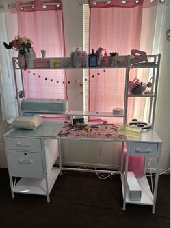 Computer desk