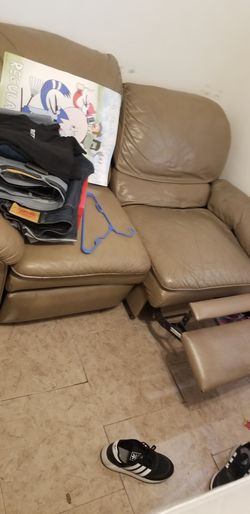 Recliner couch