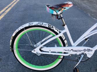 Electra Blanc Et Noir 3 Speed Ladies Beach Cruiser Bike 26 for Sale in Ontario CA OfferUp