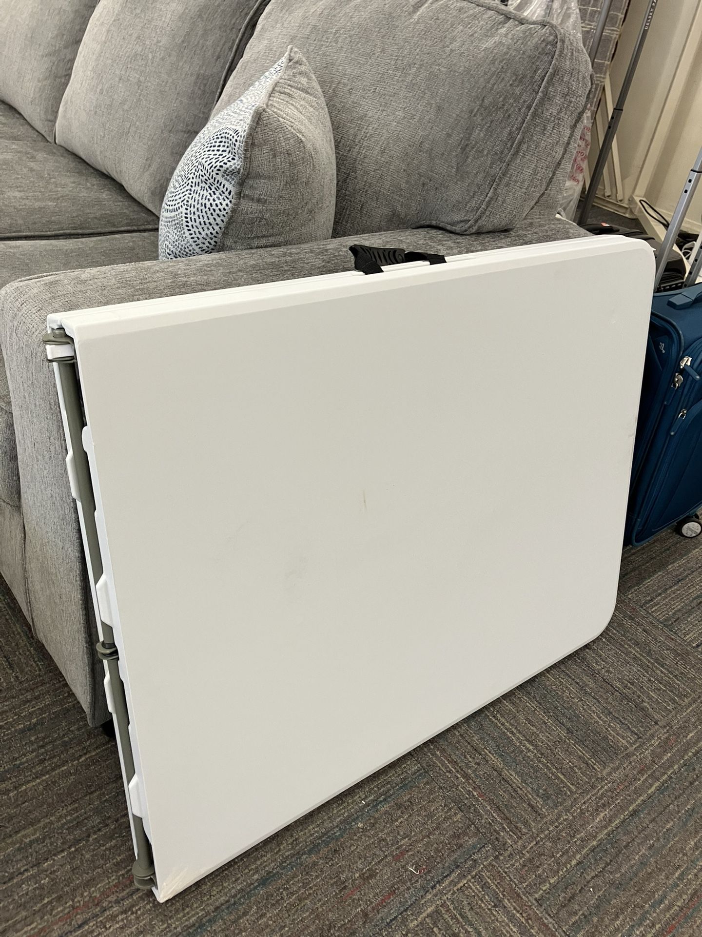 6 Foot Premium Folding Table, White Speckle, New