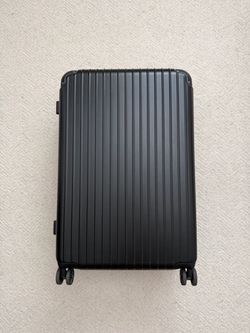 Large Hard Shell Luggage *Black