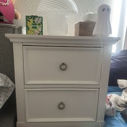Nightstand 