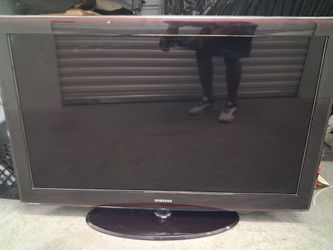 Samsung 46' Flat Screen TV