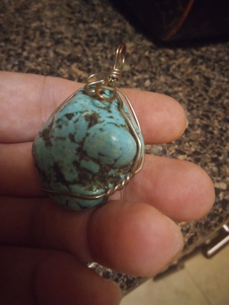 TURQUOISE PENDANT WIRE WRAPPED
