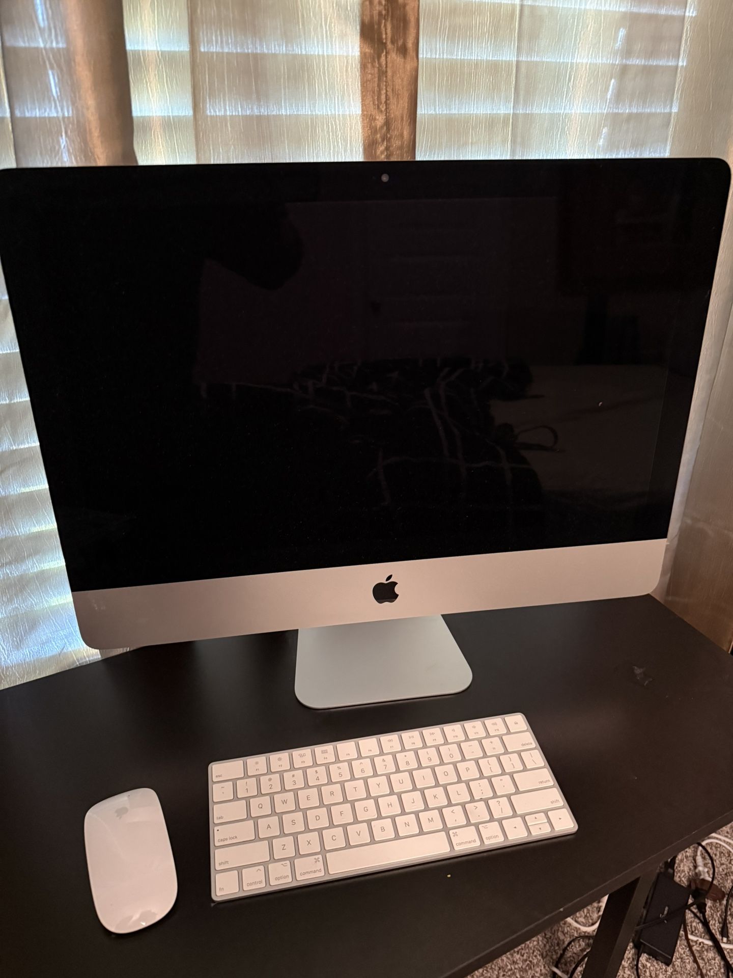 iMac 2017 mint condition i5