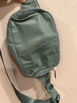 ** NEW LULULEMON BELT BAG **