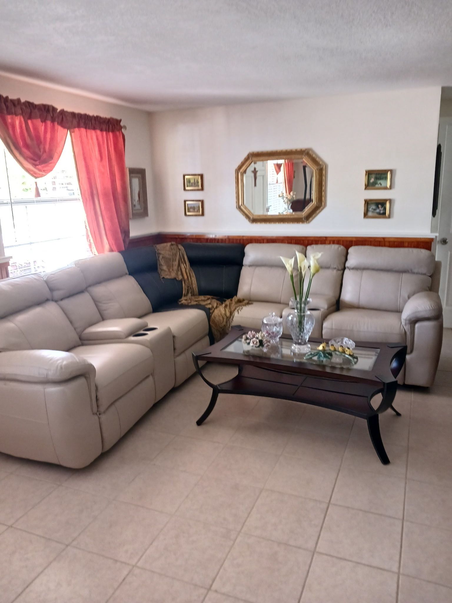 Sofa  Beige reclining sectional 