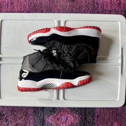 Jordan 11 bred Size 10