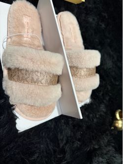 michael kors pink slides