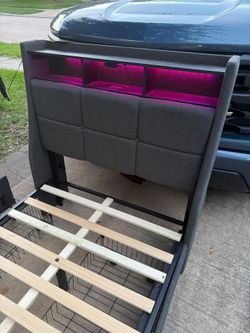 Bed Frame twin, 4 Drawers, led light and ubs and tipe c charging