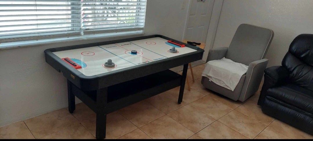 Air Hockey Table 