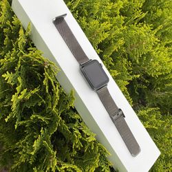 Apple Watch Series 1 In Color Black.