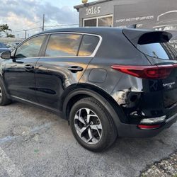 KIA SPORTAGE LX 2020