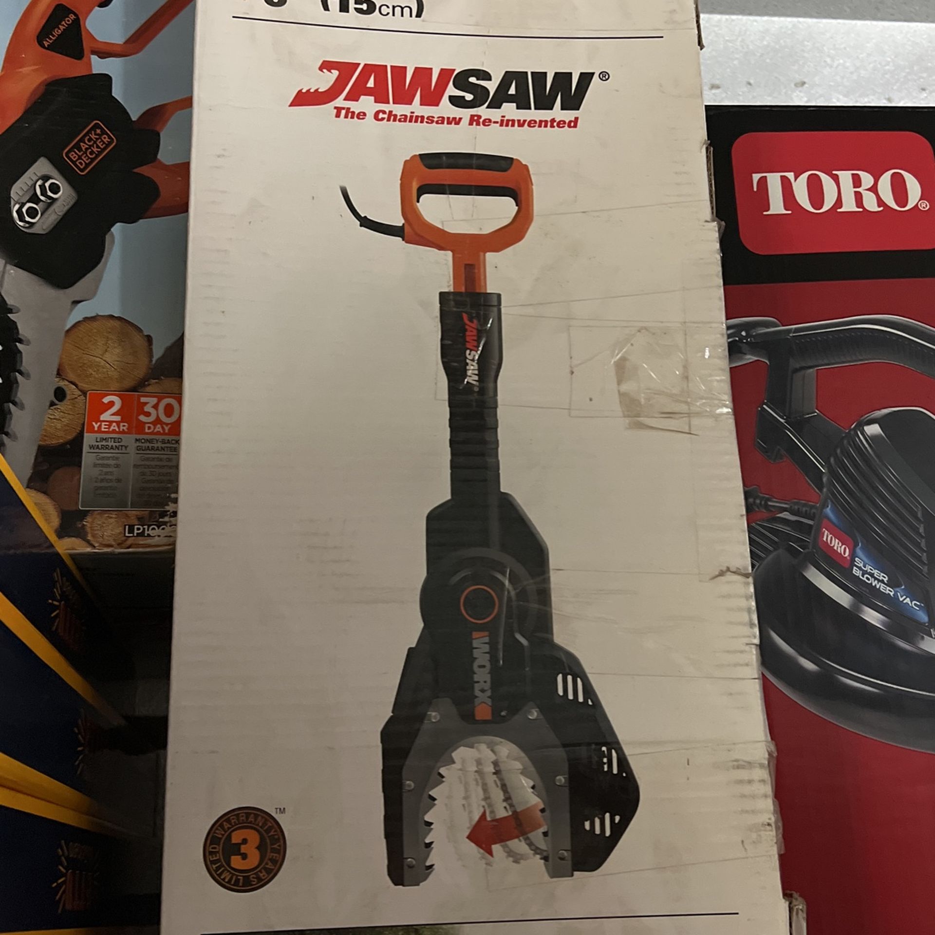 Worx Jawsaw branch and limb cutting saw