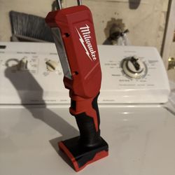 Milwaukee M18 Flashlight 