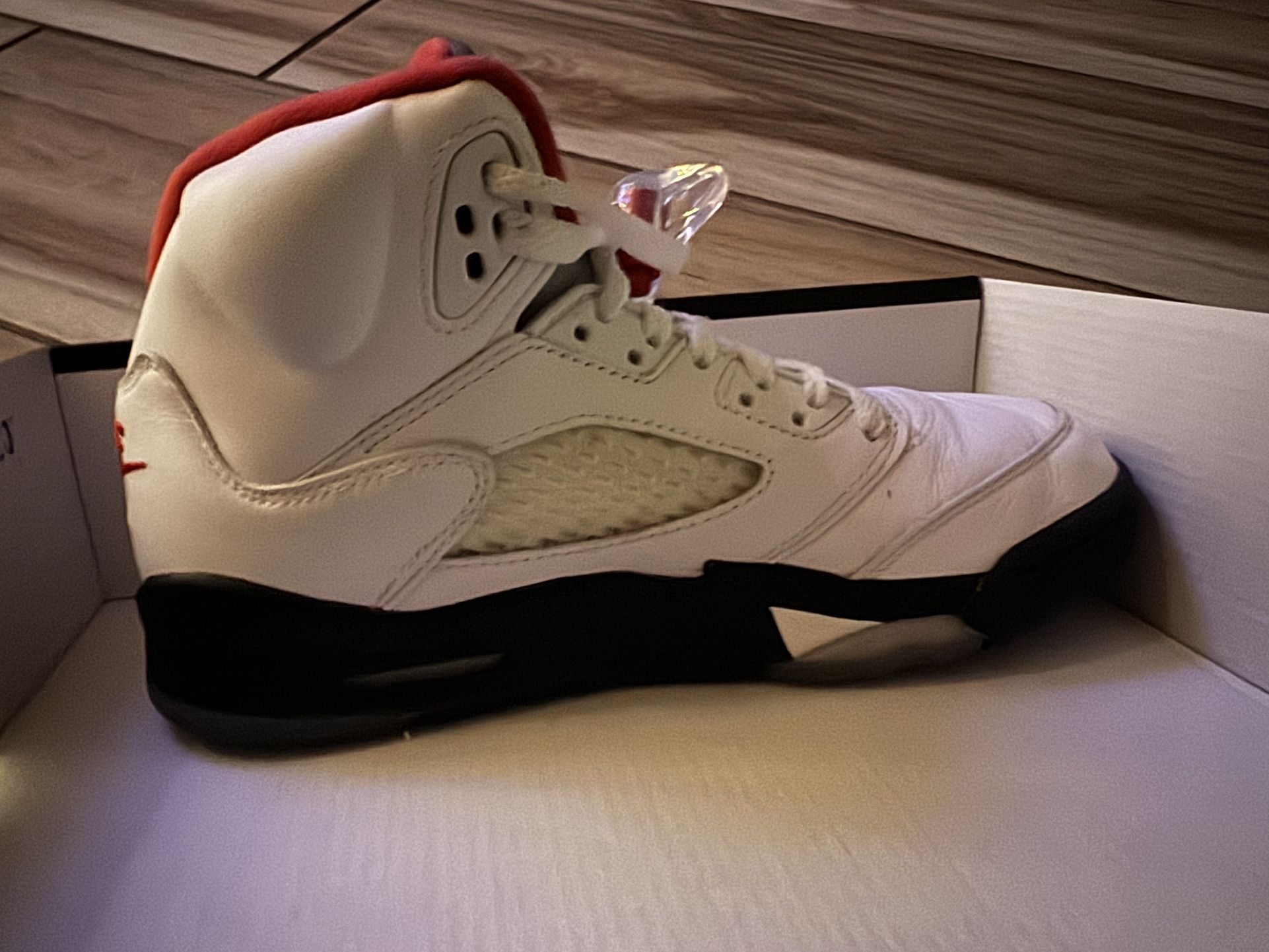 Jordan 5 Fire Reds GS 5 1/2