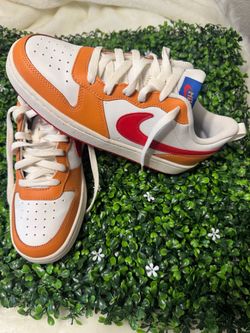 Nike Low-Top Sneakers Orange and White