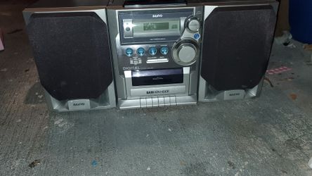 Old School Jam Box. SANYO