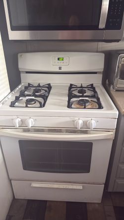 Gas stove