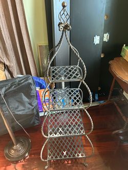 3-Tier Wrought Iron Display Stand