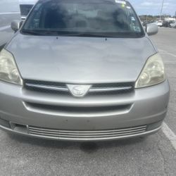 2005 Toyota Sienna