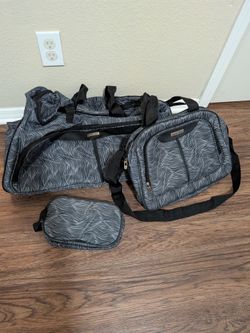 Duffle bag set