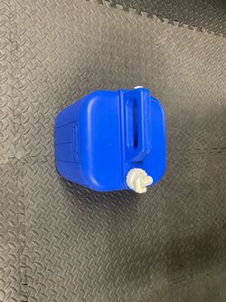 Coleman Blue Plastic Water Jug with Spigot