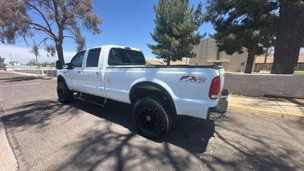 2005 Ford F350 Super Duty Crew Cab
