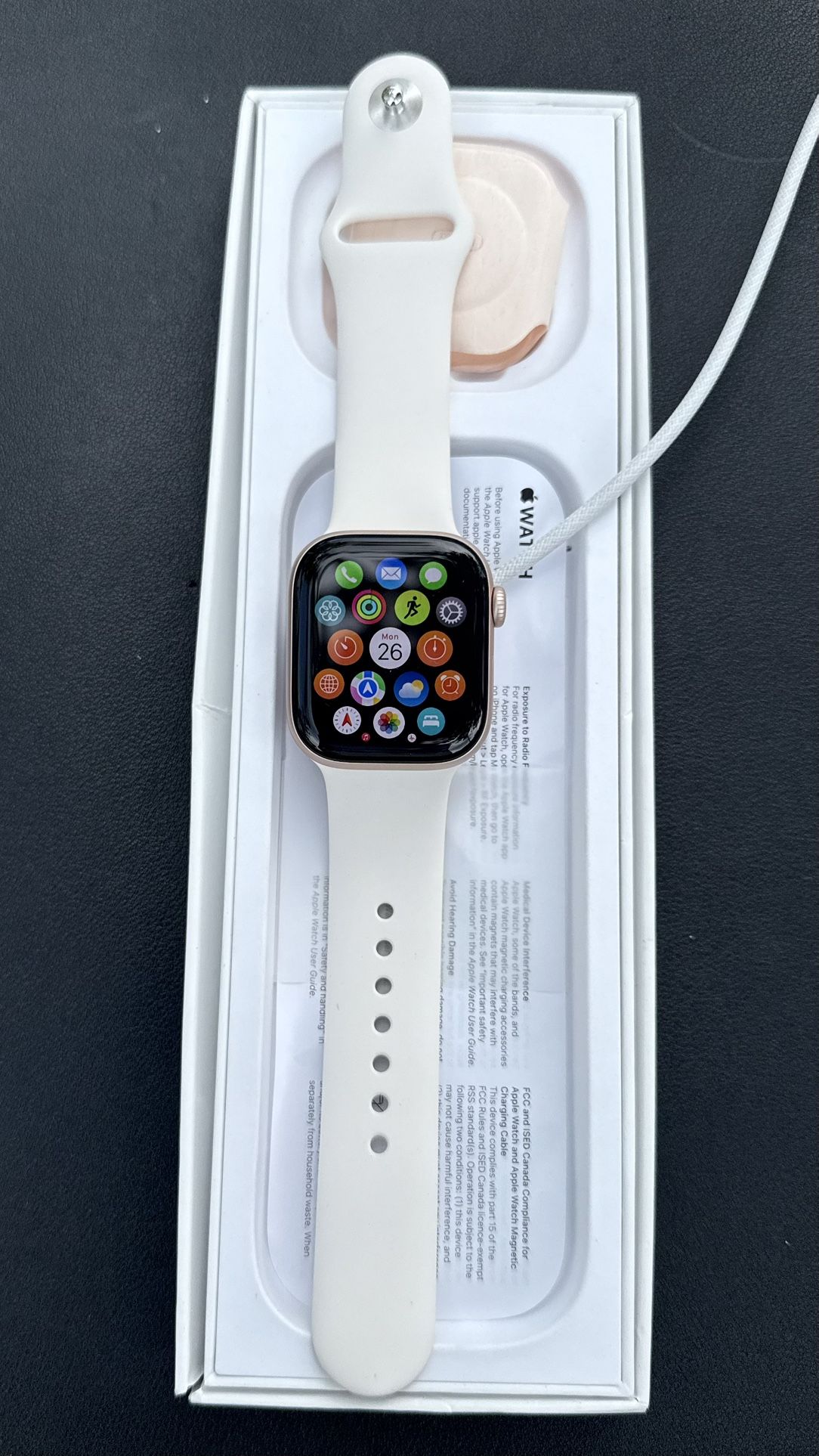 Apple Watch Series 10 GPS + Cellular Aluminum 42mm