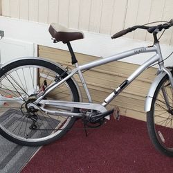 bike Huffy Sienna 2 ea sold seperate kit & extra tube9/20/25 like NEW yakima