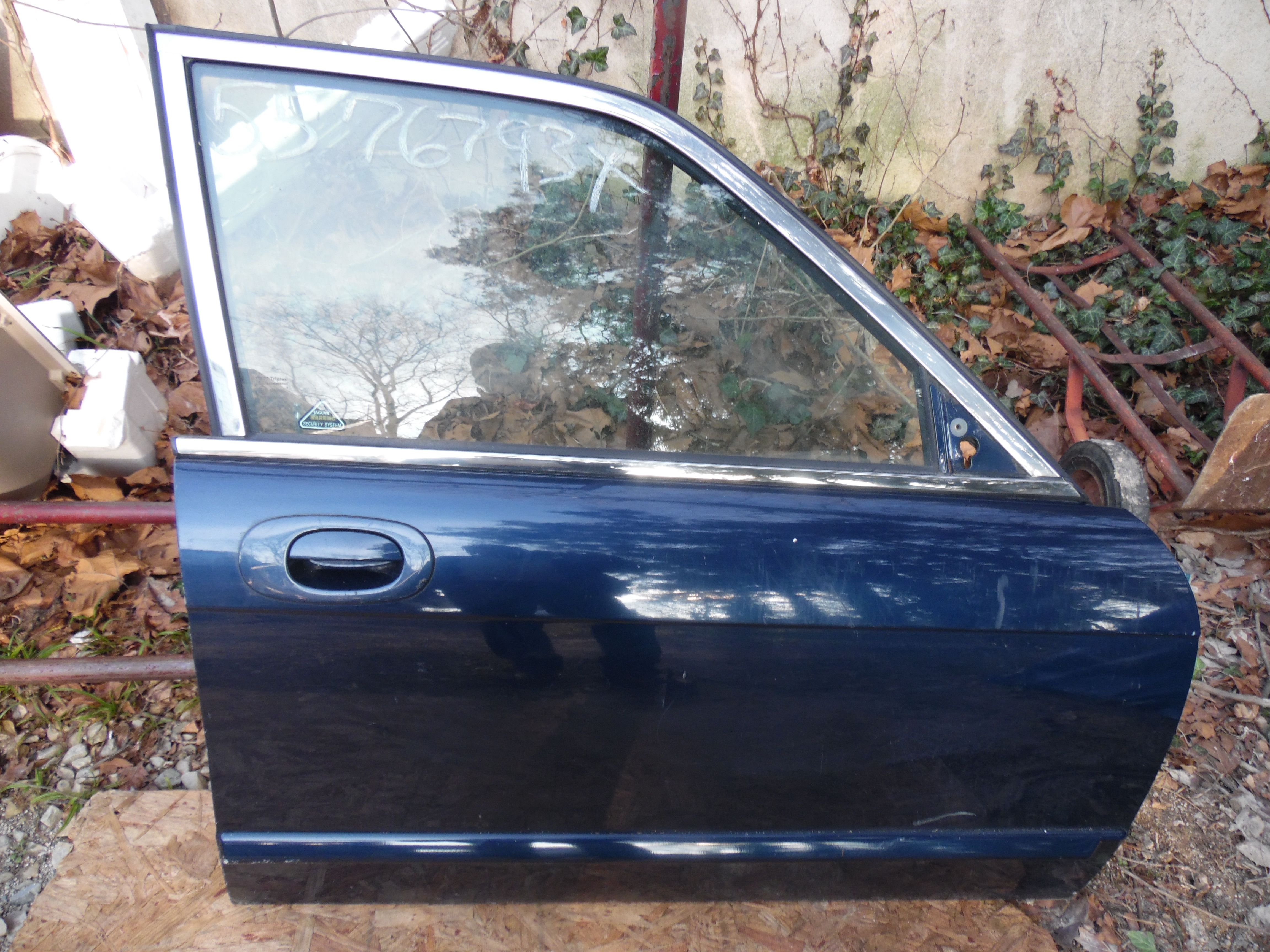 1998-03 Jaguar XJ8 XJ6XJR Passenger Side Front Door Assembly & Window Glass