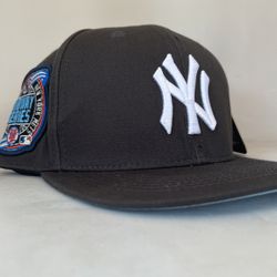 New York Yankees Snapback Hat 🧢 