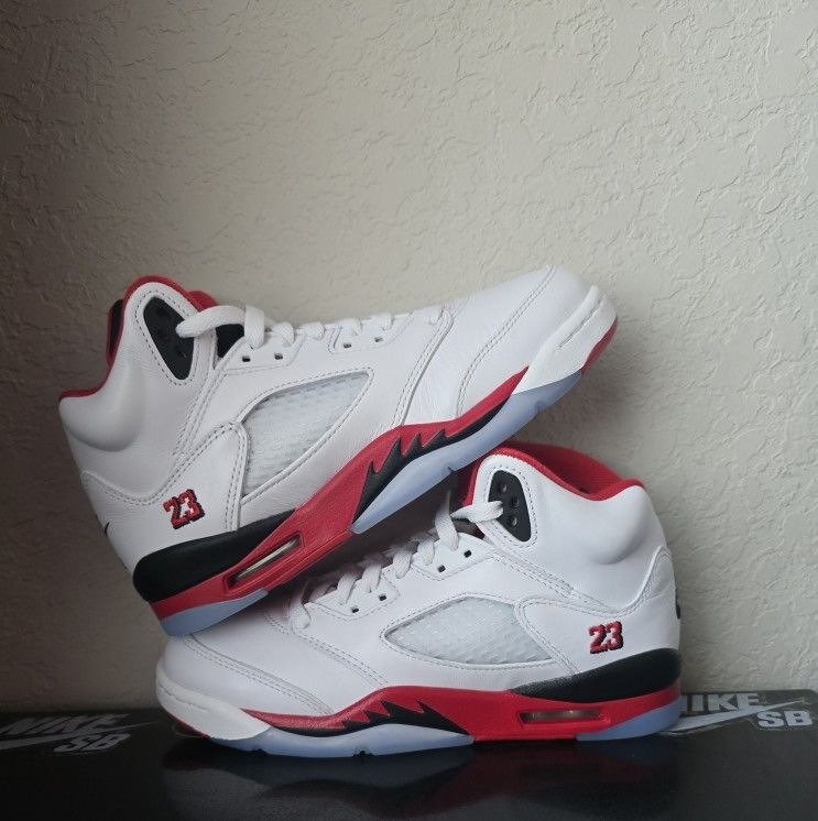 Jordan 5 Fire Red (2025) (4.5y)