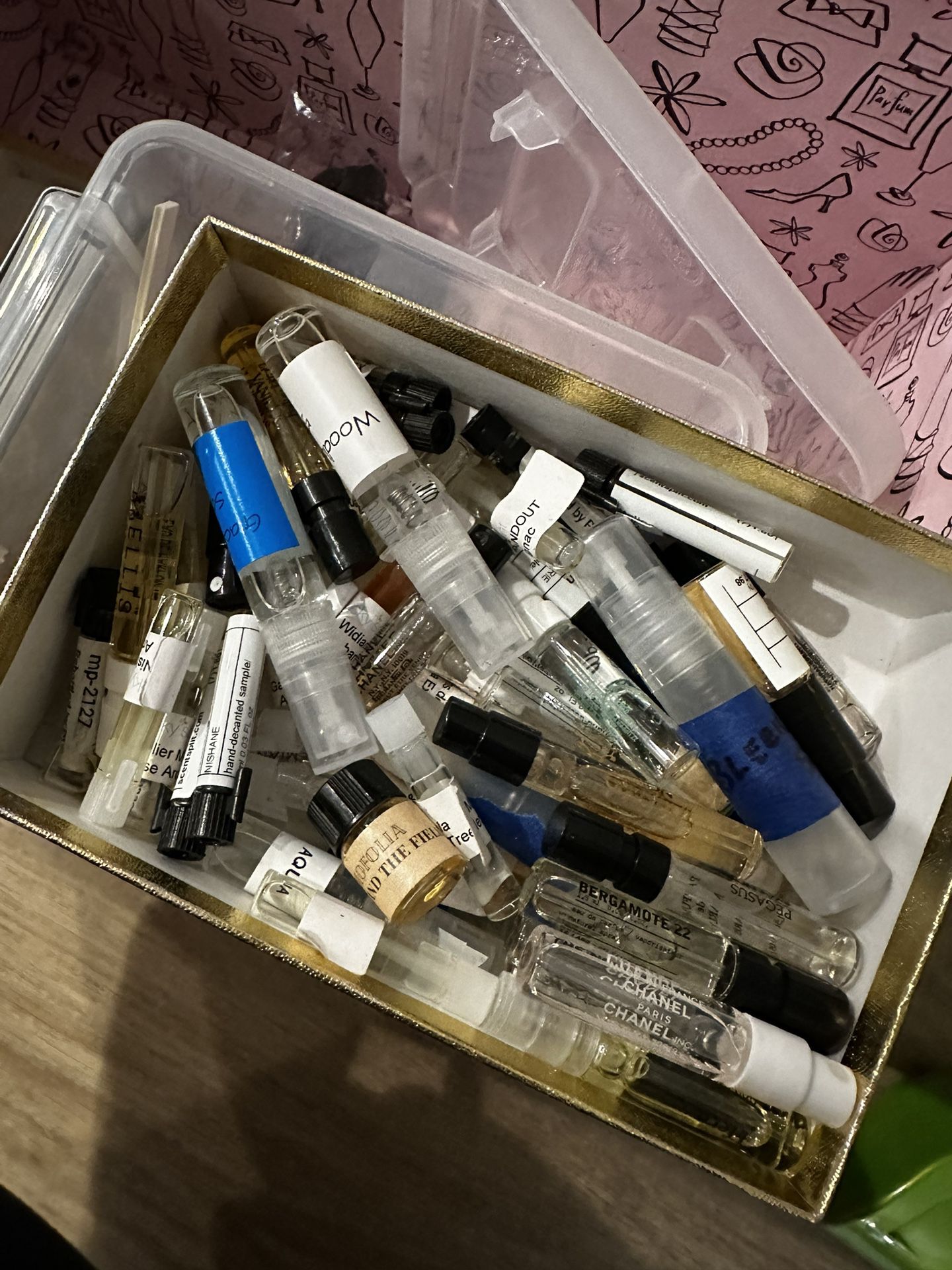FREE - Niche Perfumes, Storage Box, Hoodie
