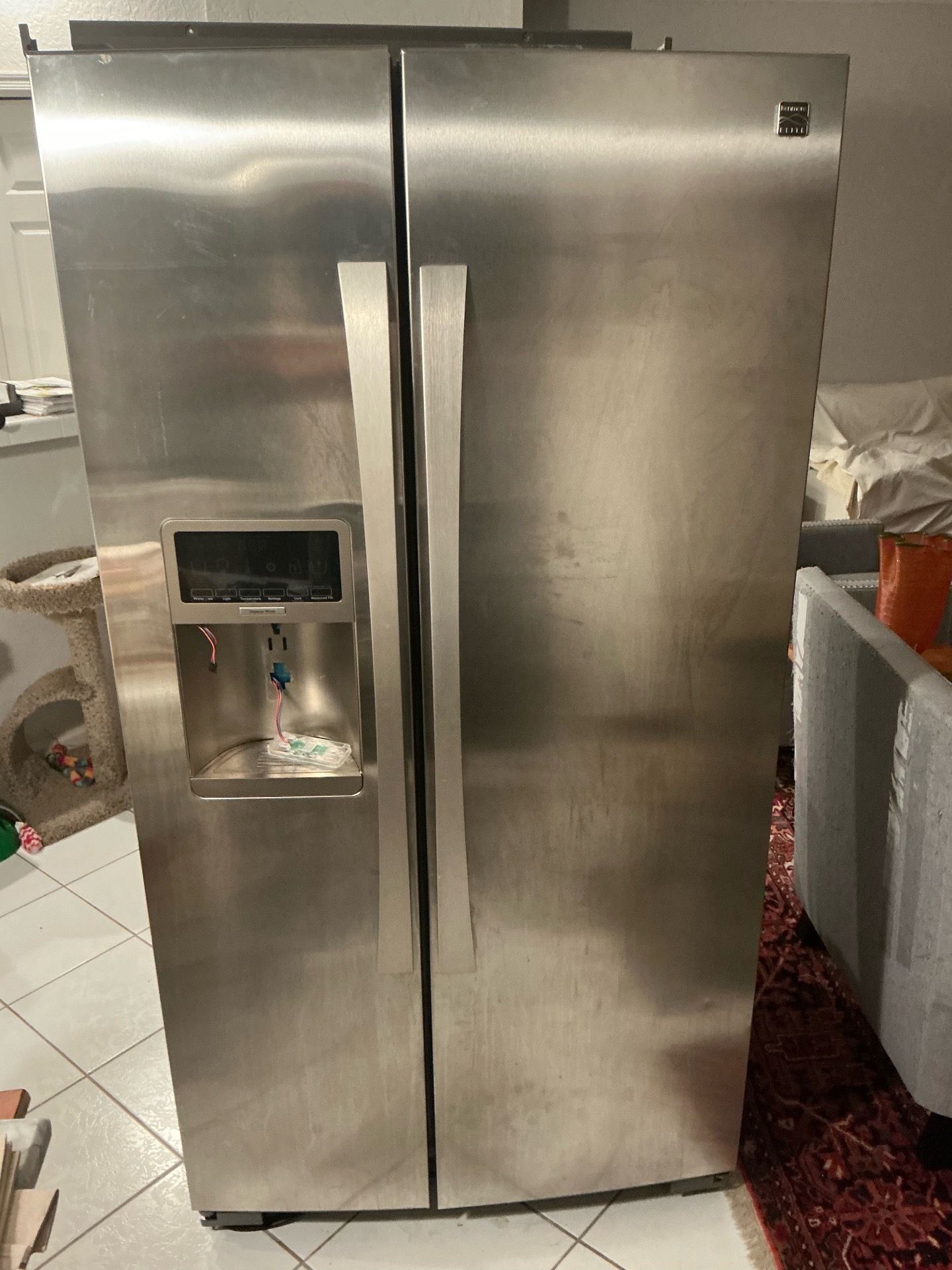 Kenmore refrigerstor side by side
