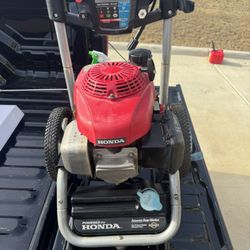 Pressure washer — starts first pull - 300 o.b.o. can deliver