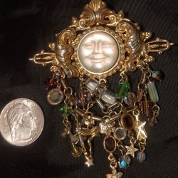 Kirks Folly  Brooch
