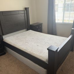 Queen Bedroom Set With 2 Nightstands 