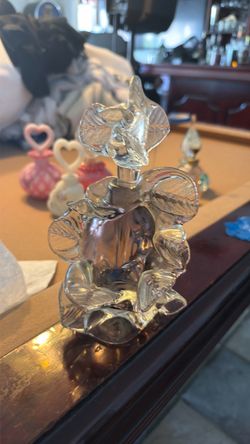 Perfume bottle