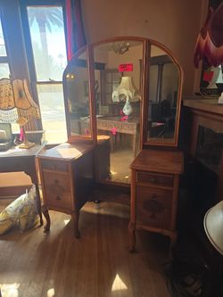 1930s vanity