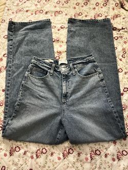 High waisted jeans
