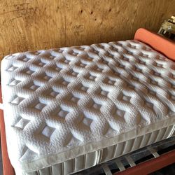 Sapira Chill Hybrid Mattress, Queen, Firmness: Plush Like New, Perfect Condition