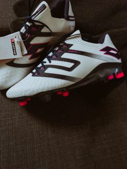Lotto Soccer Cleats