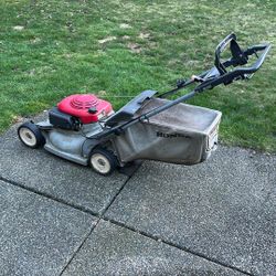 Honda Harmony 215 Mower - Needs Work