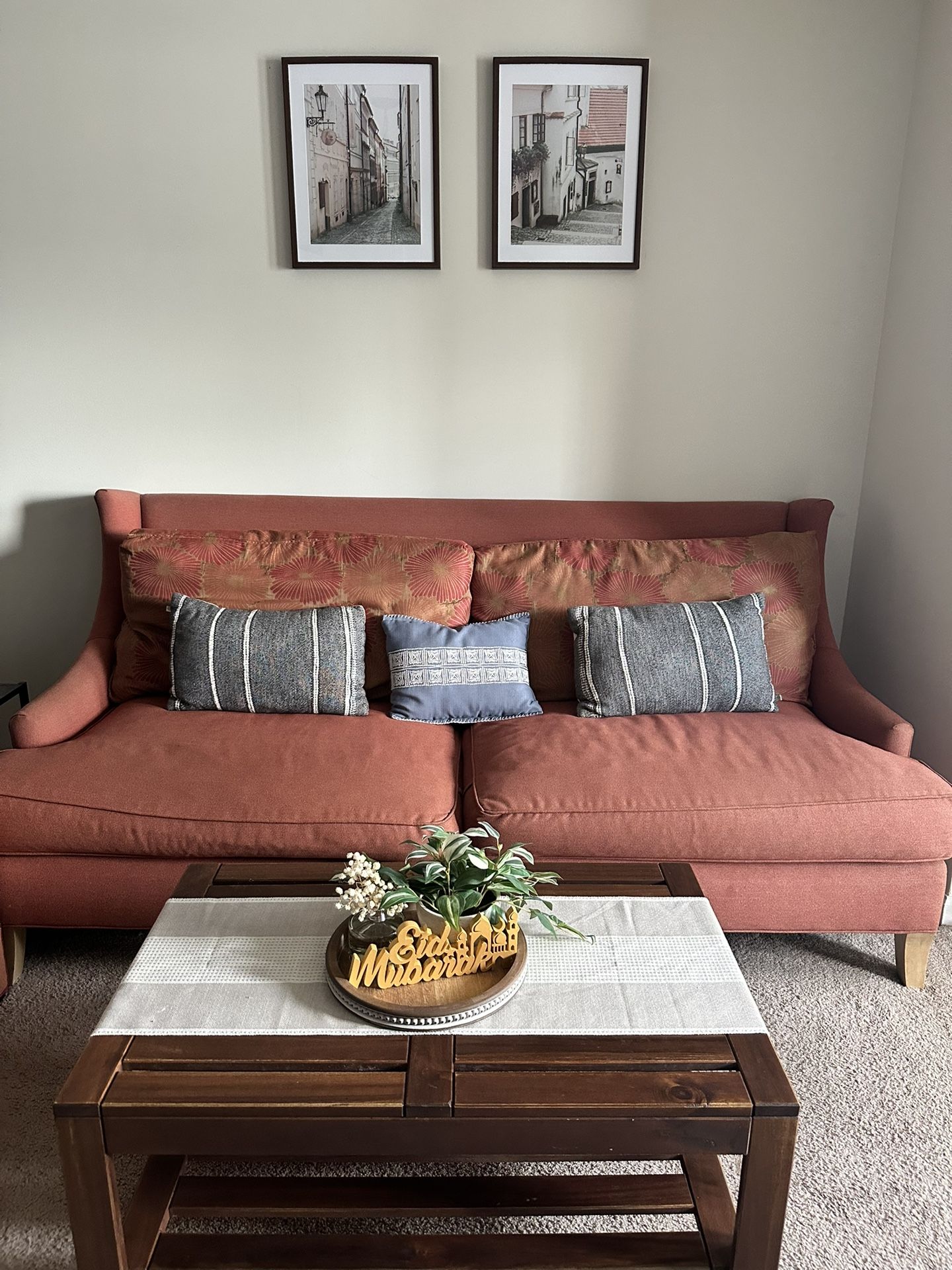 Sofa - Traditional curved - Burnt Orange