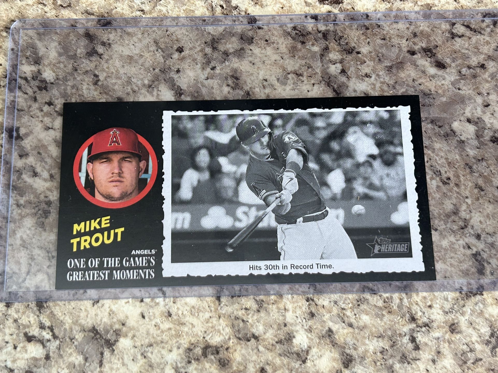 Mike Trout 2020 Topps Heritage Box Topper